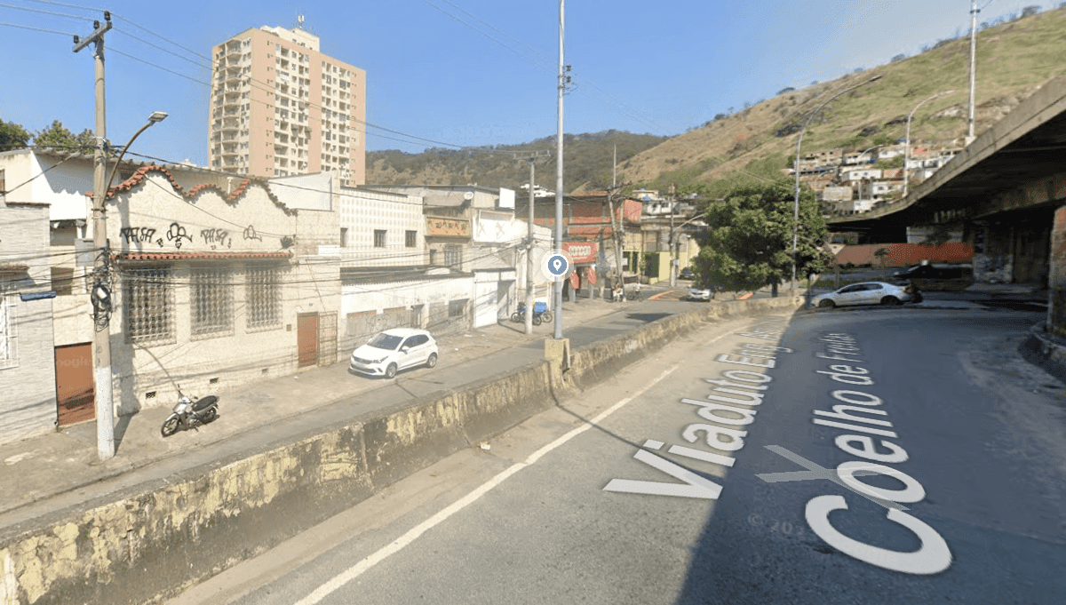 Viaduto Engenheiro Armando Coelho de Freitas
