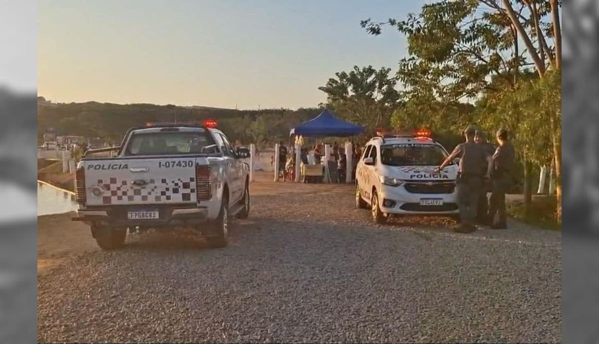Acidente foi na tarde desta sexta-feira