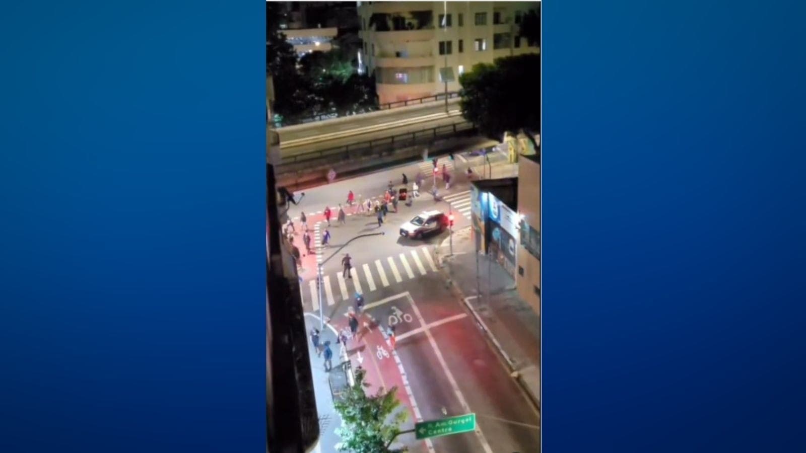 Usuários deixam a região da cracolândia em SP