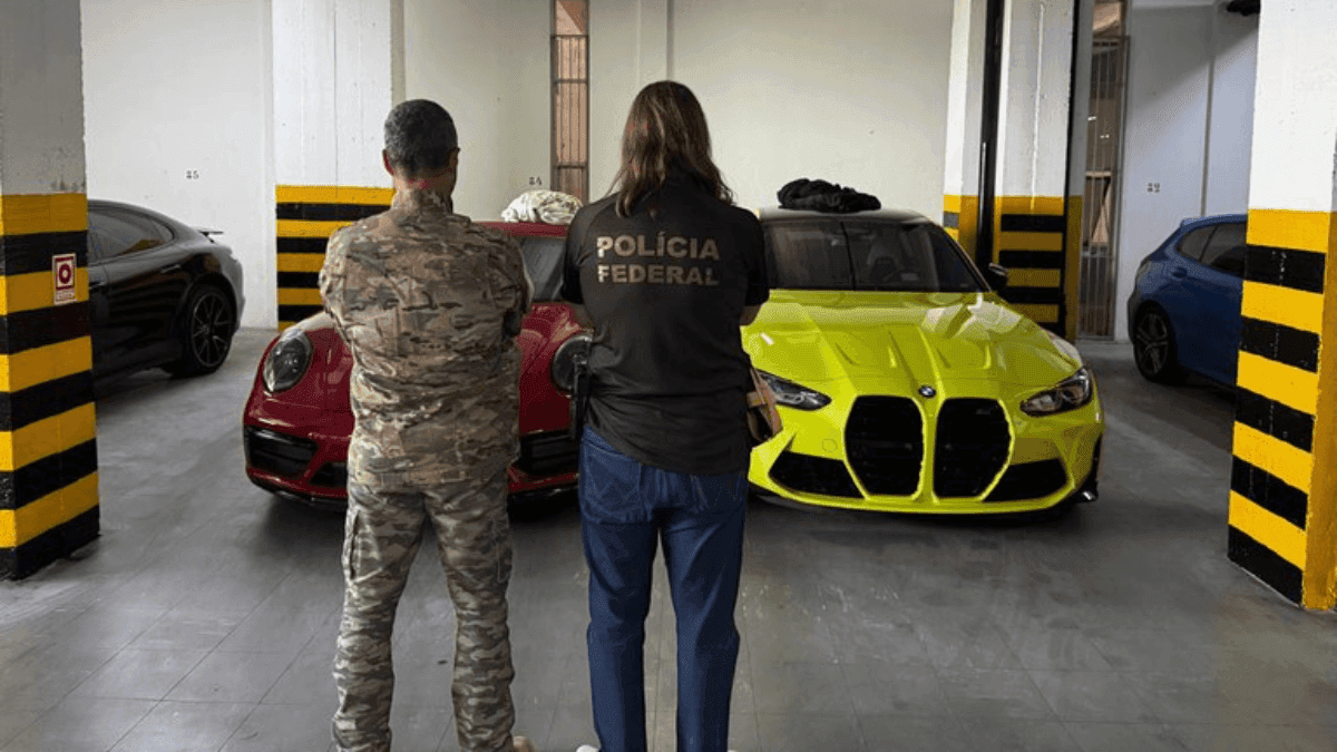 PF apreende carros de luxo do Careca do INSS