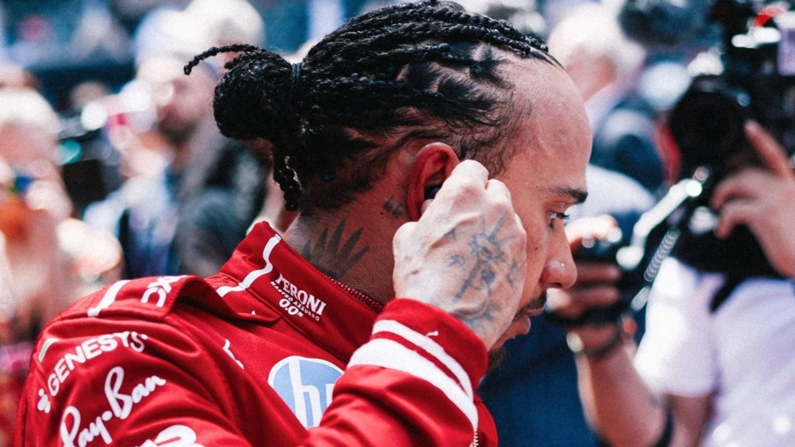 Temporada tem sido marcada por diálogos ríspidos entre Lewis Hamilton e Riccardo Adami