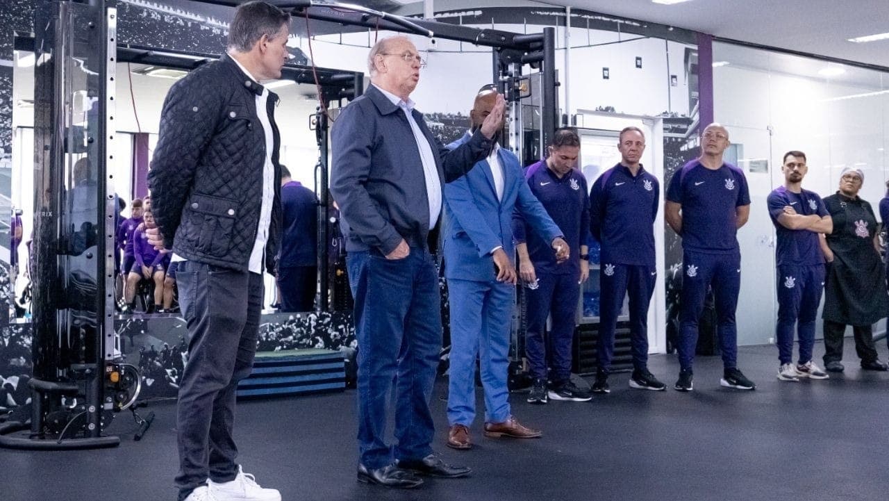 Osmar Stabile com elenco do Corinthians