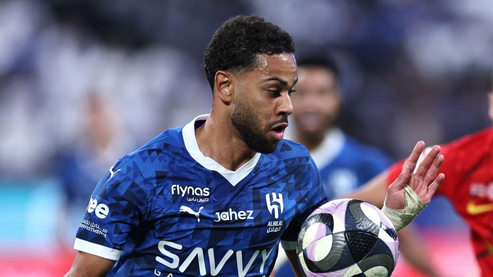Renan Lodi em ação pelo Al Hilal