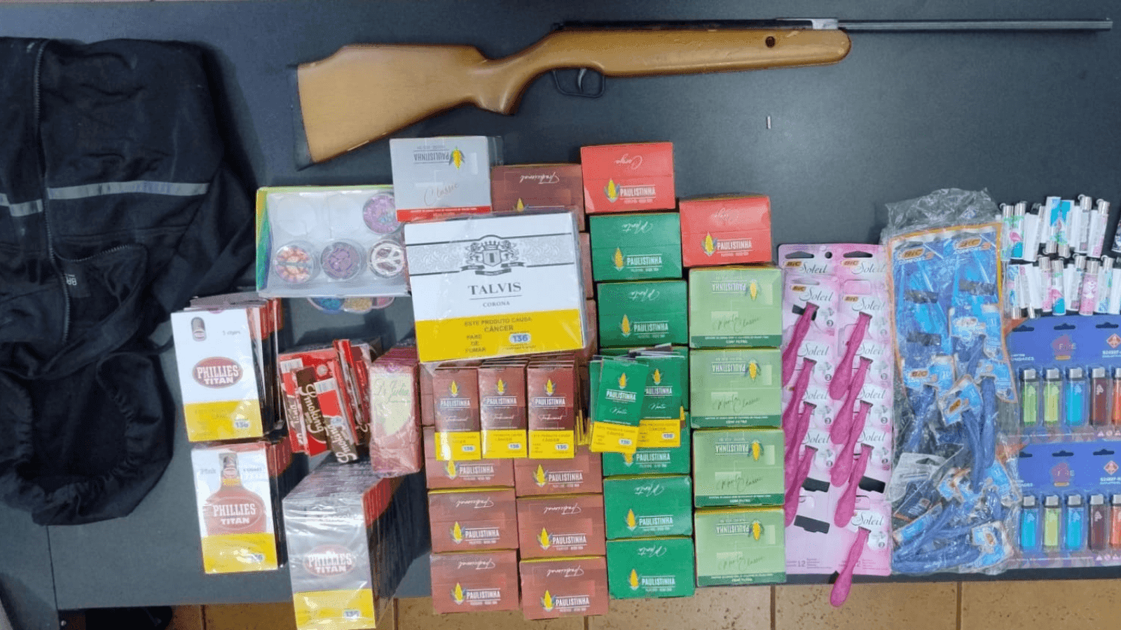 Os produtos estavam escondidos em uma residência
