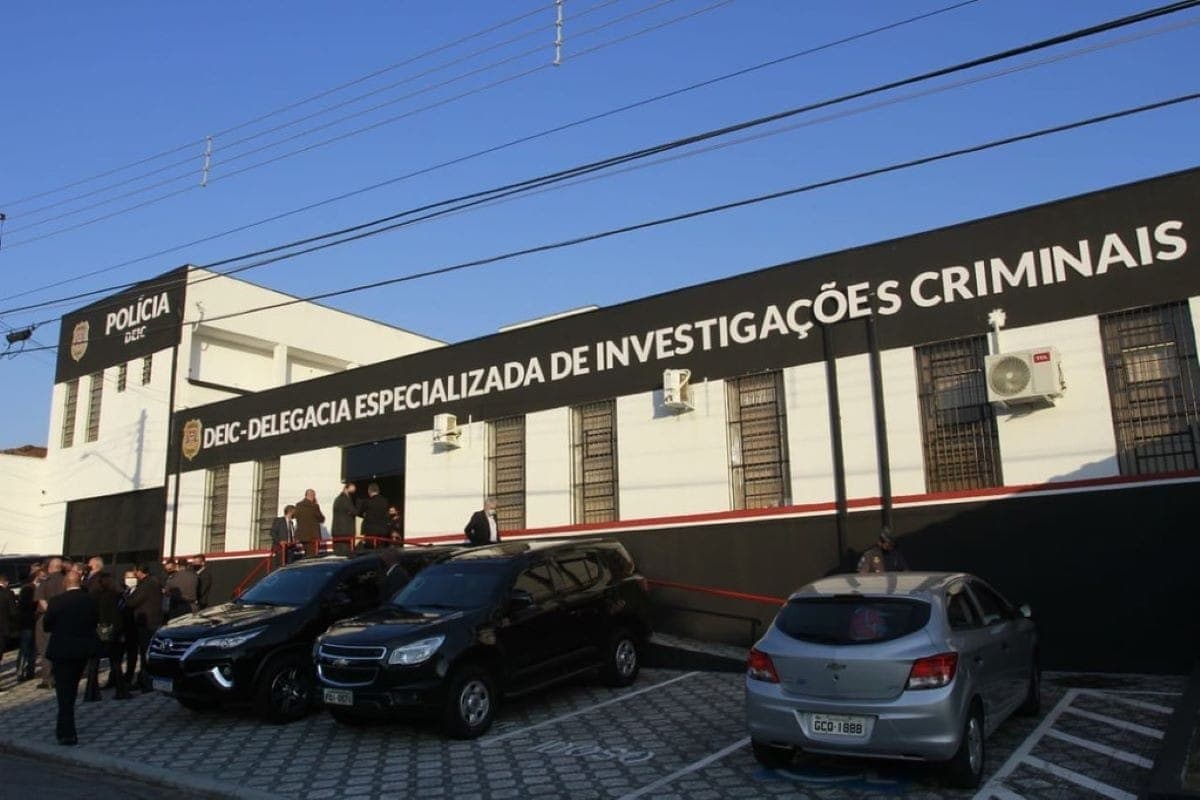 Mulher foi encontrada por policiais da Deic