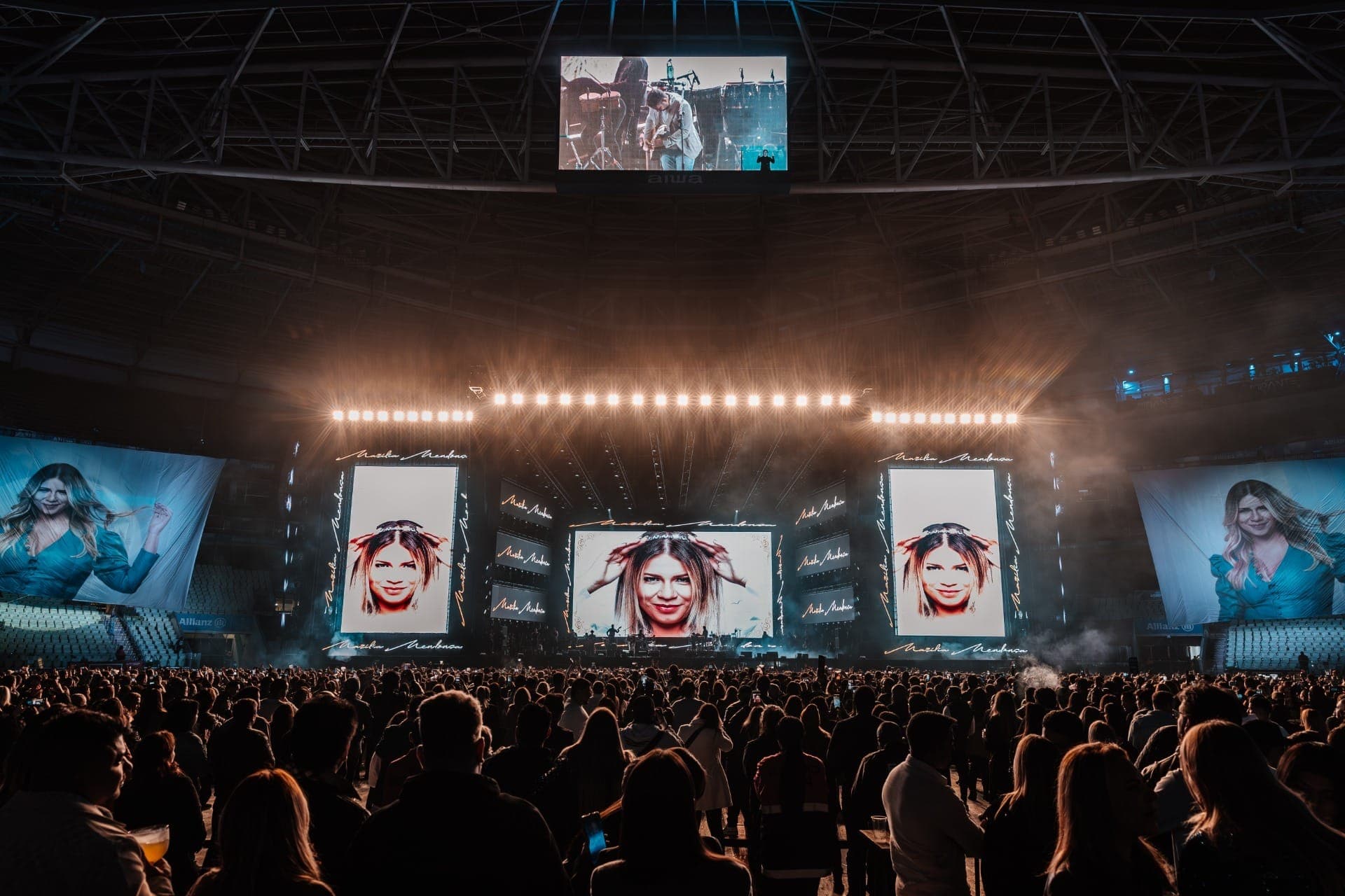 Henrique & Juliano homenageiam Marília Mendonça em show para 45 mil pessoas, no Allianz Parque