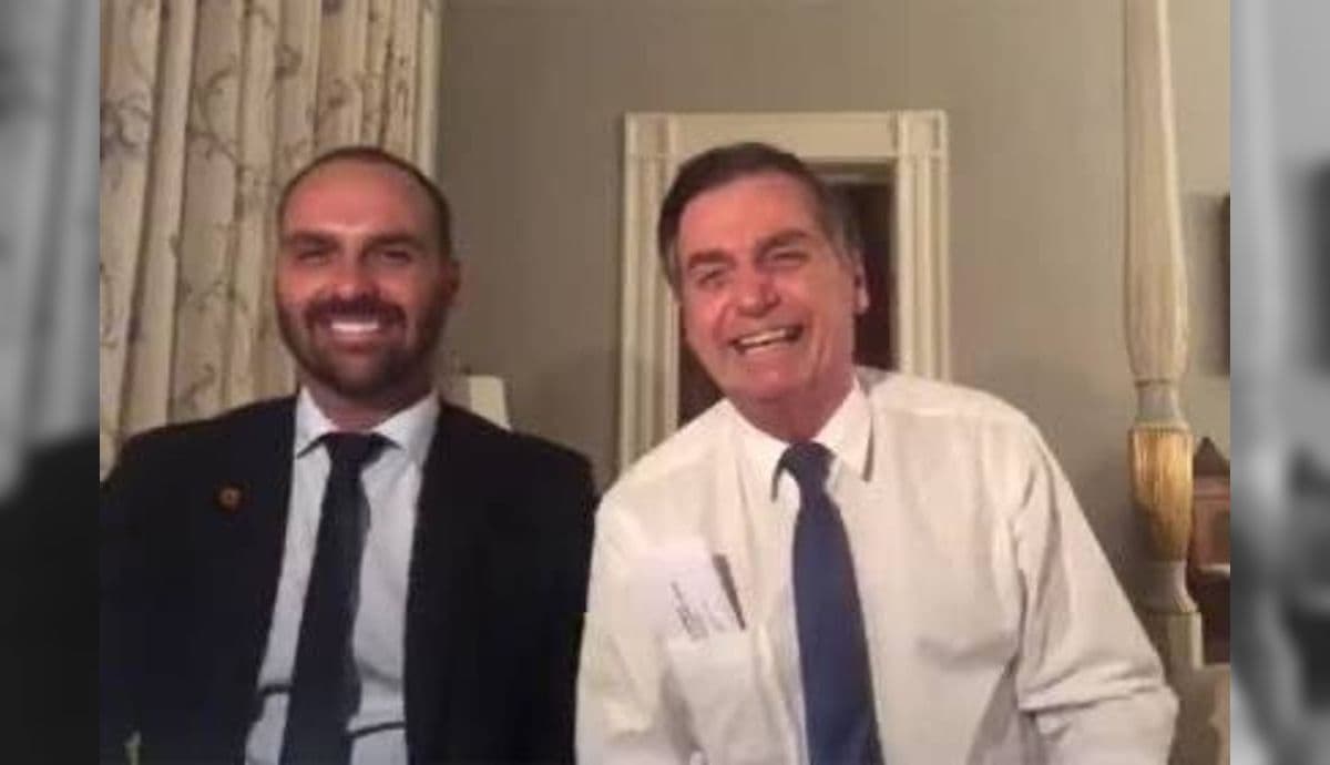 Jair Bolsonaro com o filho, Eduardo Bolsonaro
