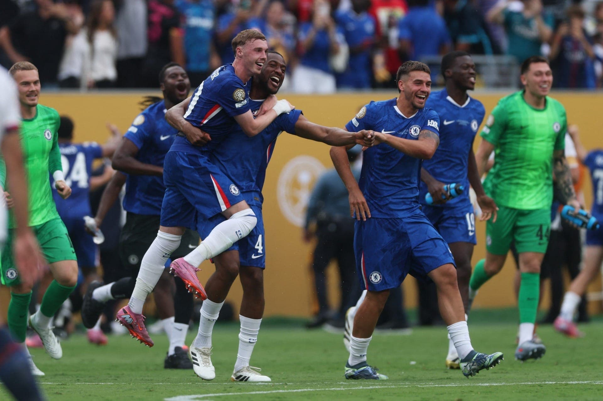 Chelsea surpreende PSG e é campeão da Copa do Mundo