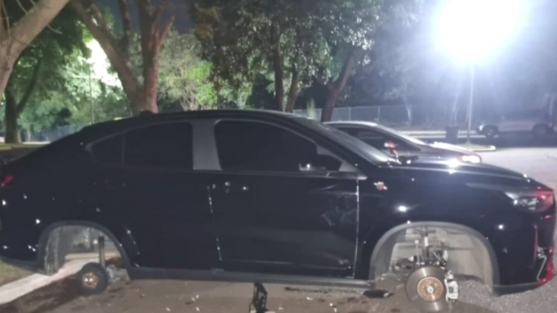Furtos de rodas se multiplicam em São Paulo