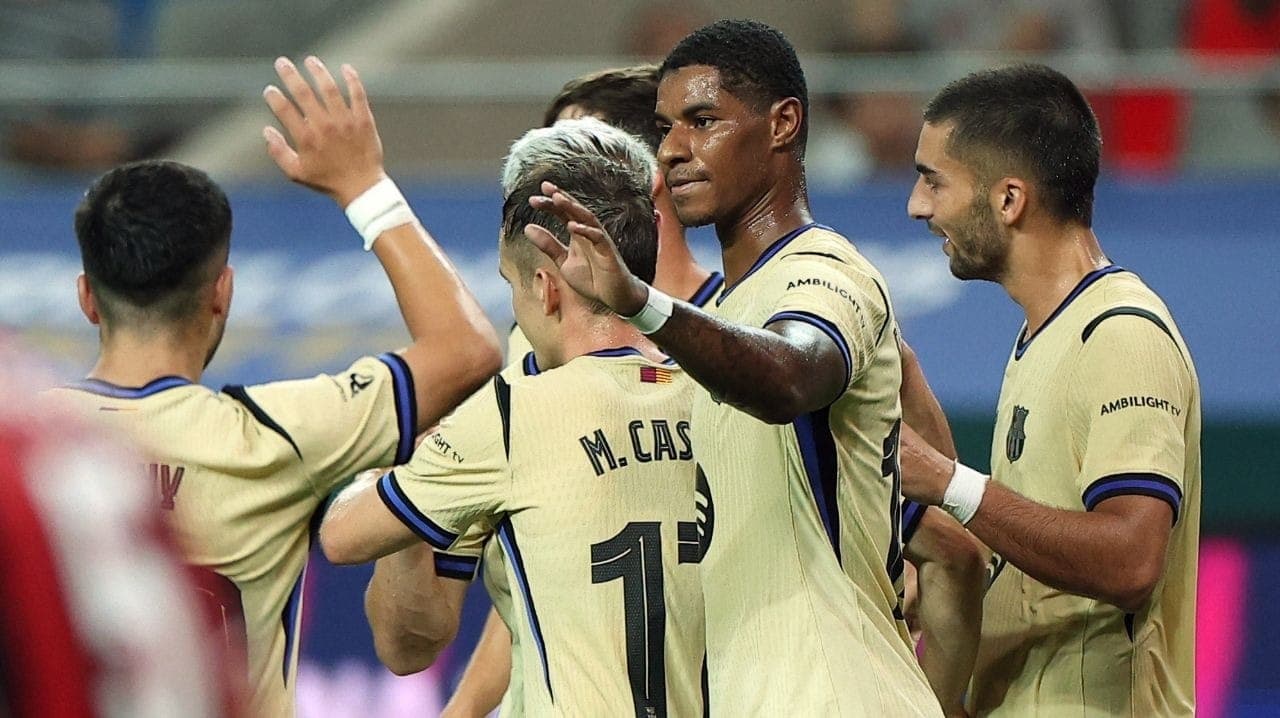 Rashford celebra gol do Barcelona em amistoso