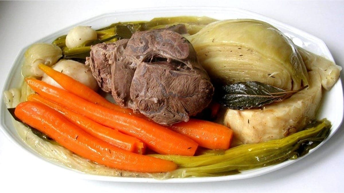 Saiba como é preparado o pot-au-feu