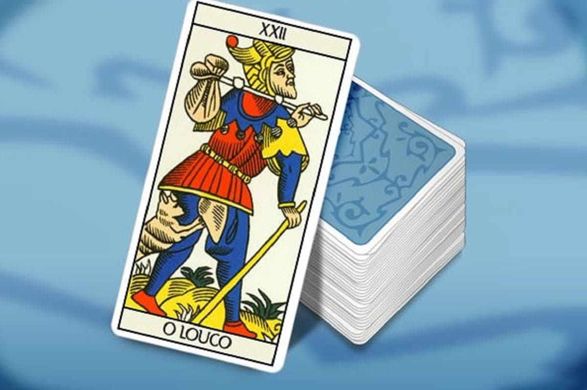 Sabia que existe uma carta sem número no Tarot?