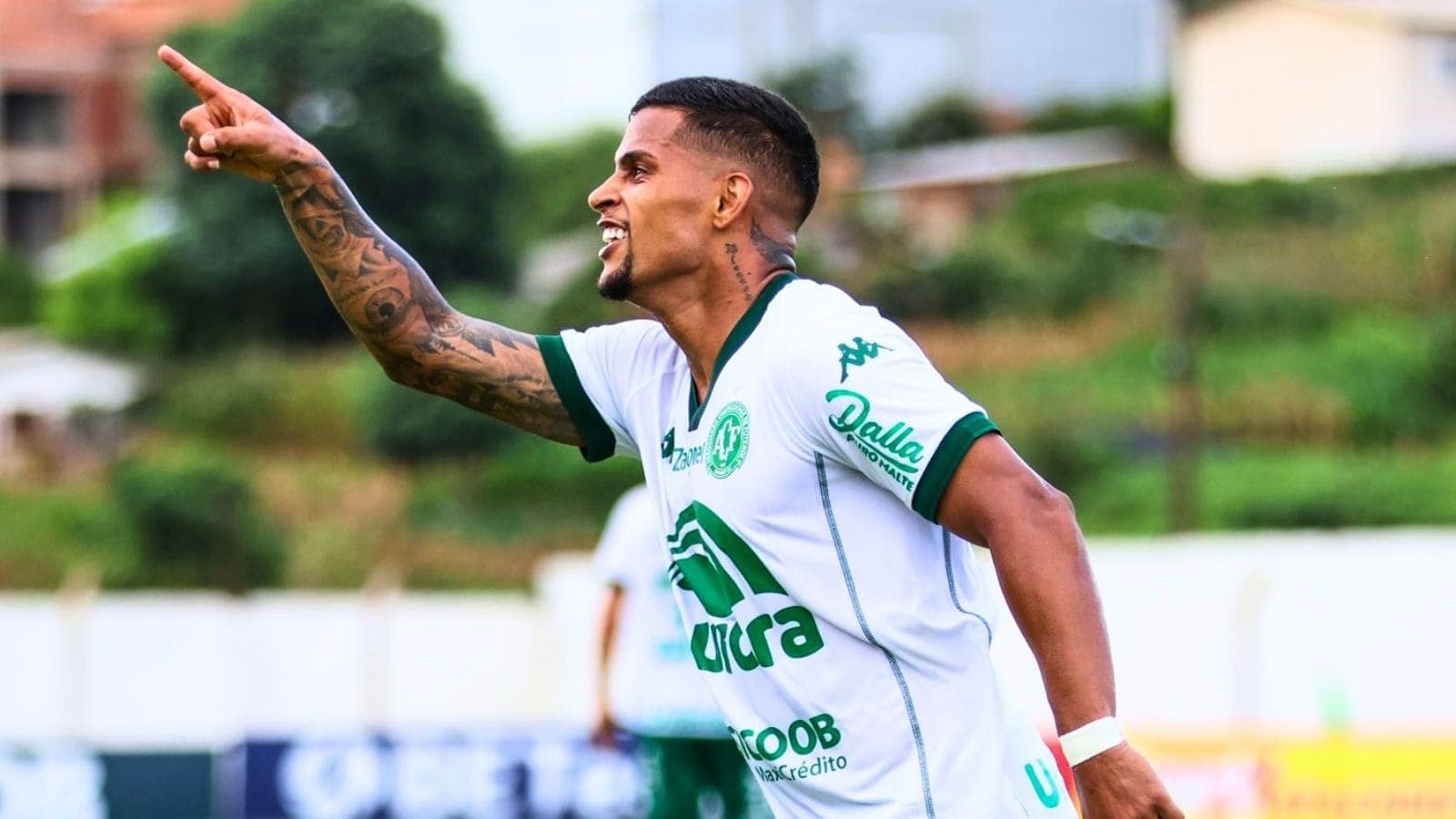 Maílton, lateral-direito da Chapecoense