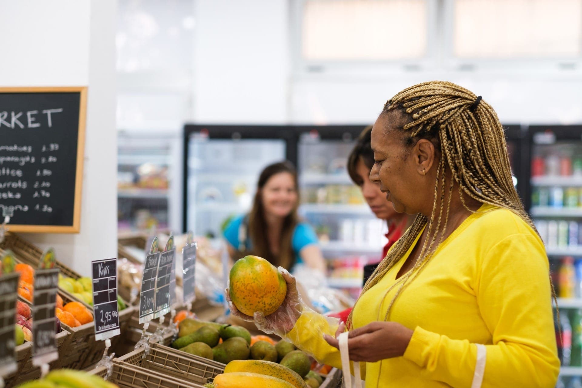 Como escolher frutas na feira?