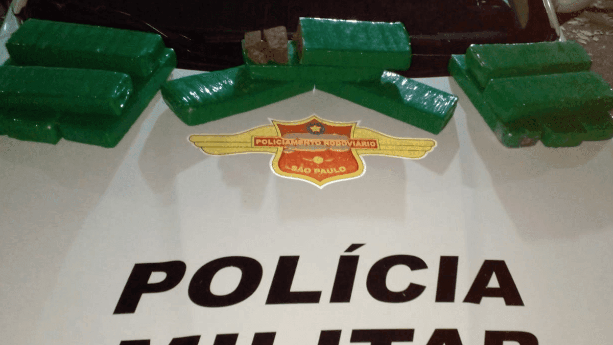 Polícia Rodoviária apreende mais de 15kg de drogas na Carvalho Pinto em São José dos Campos