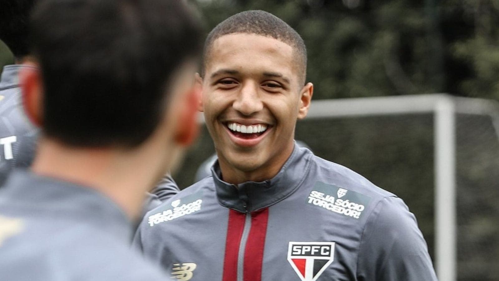 Marco Aurélio Cunha criticou duramente a diretoria do São Paulo após a venda de Henrique Carmo ao CSKA Moscou