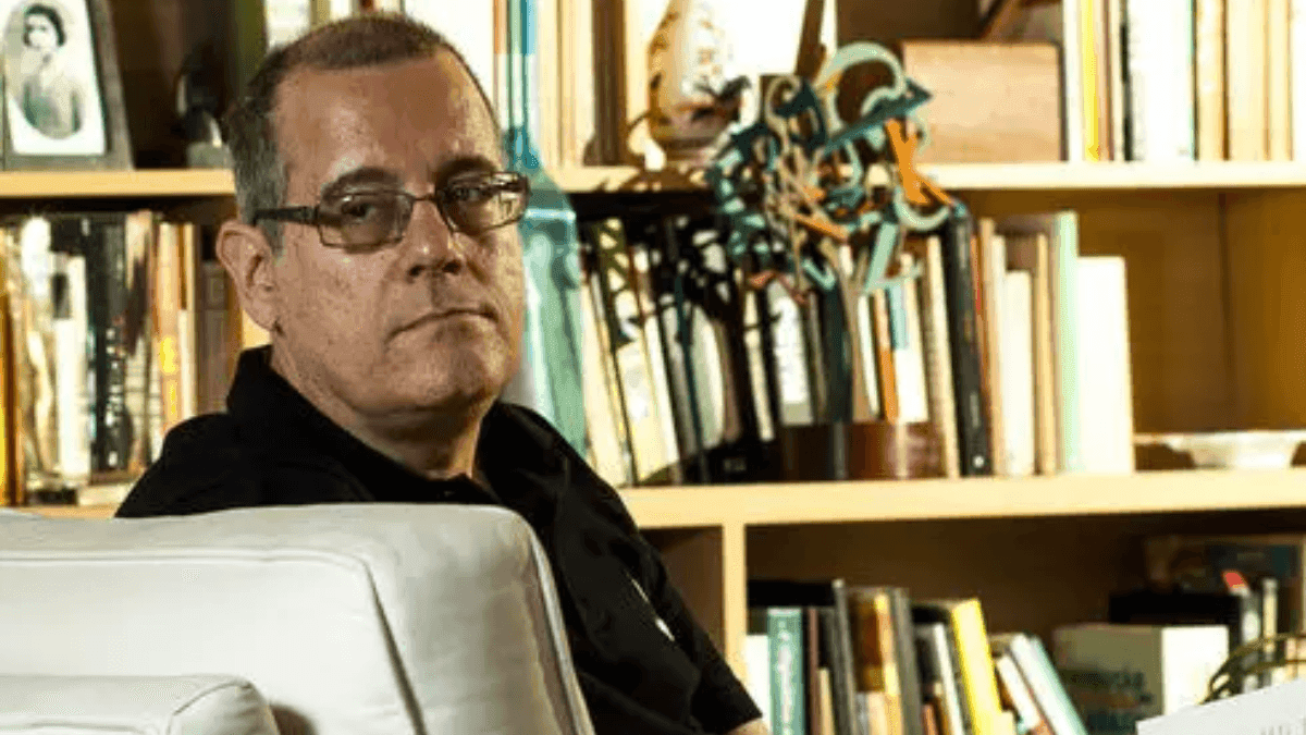 Escritor Paulo Henriques Britto, membro da ABL