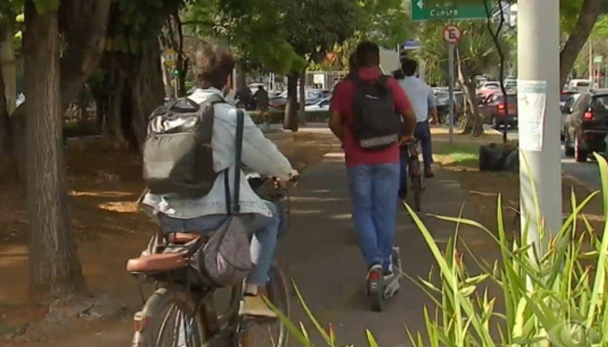 Ciclomotres em ciclovias geram polêmicas