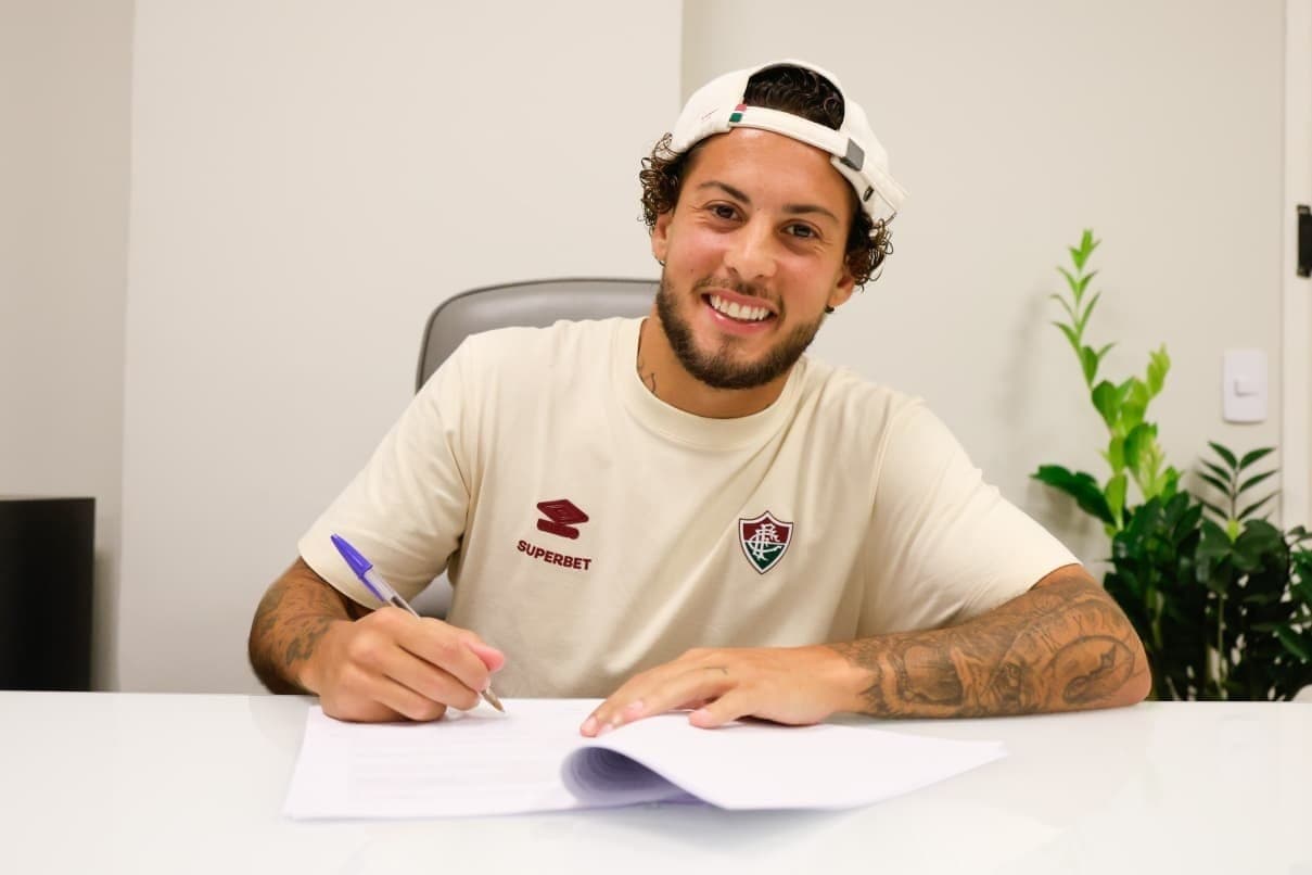 O jogador tem dois gols e oito assistências com a camisa tricolor