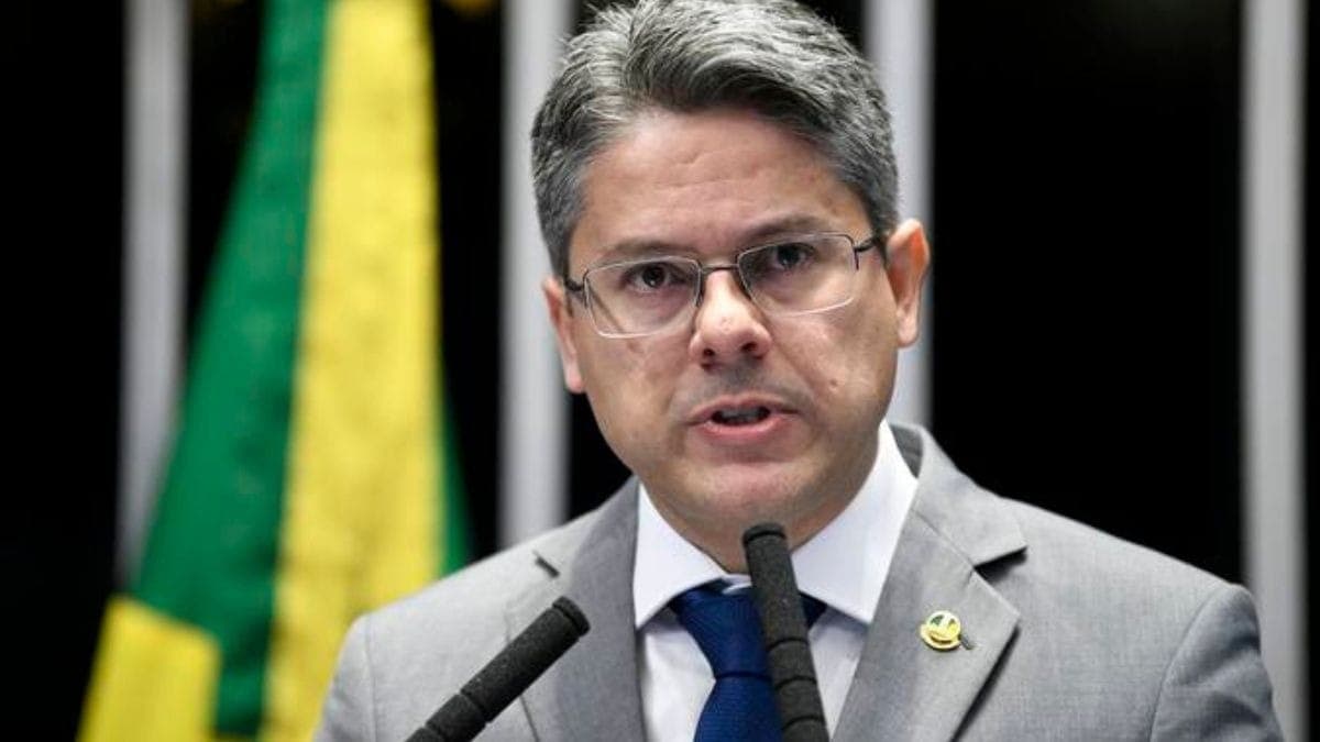 Senador Alessandro Vieira