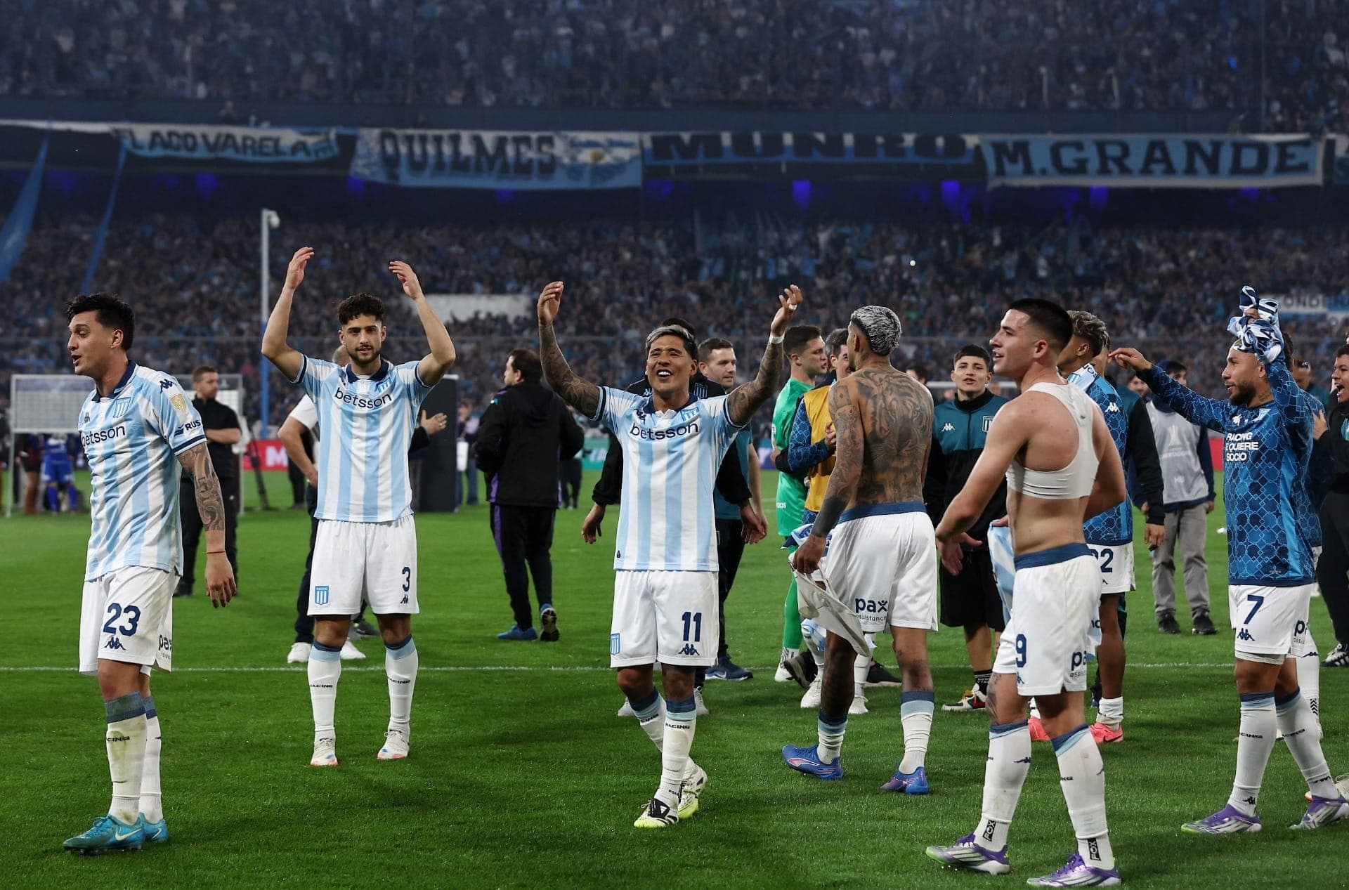 Racing comemora na Libertadores