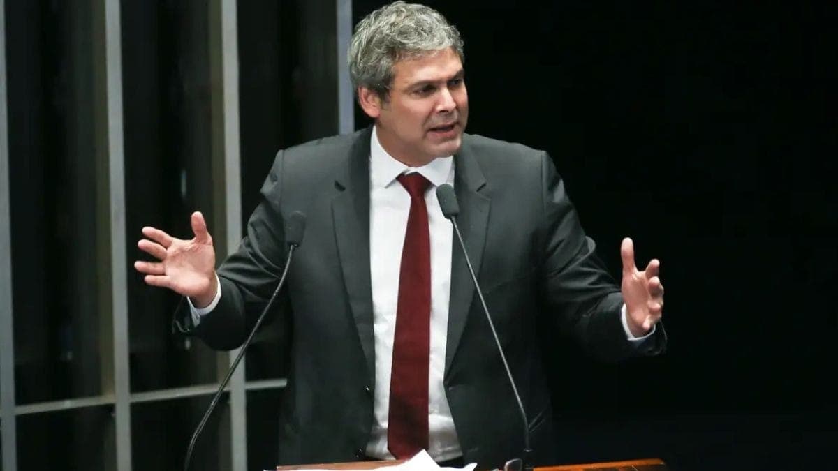 Deputado Lindbergh Farias (PT-RJ), vice-líder do governo na Câmara