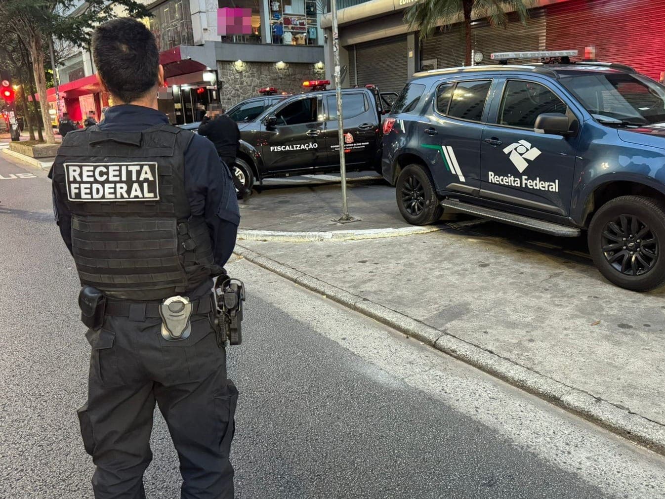 Receita Federal durante a operação Spare