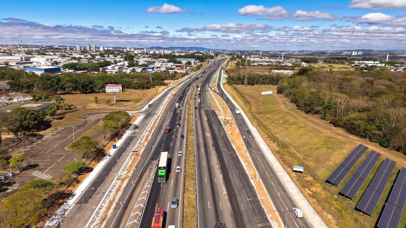 Obras de ampliação da Dutra provocam alterações provisórias no tráfego em São José dos Campos
