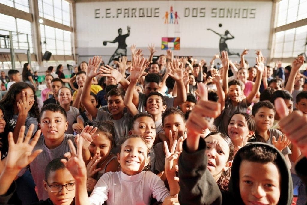 Escola de Cubatão recebe prêmio internacional