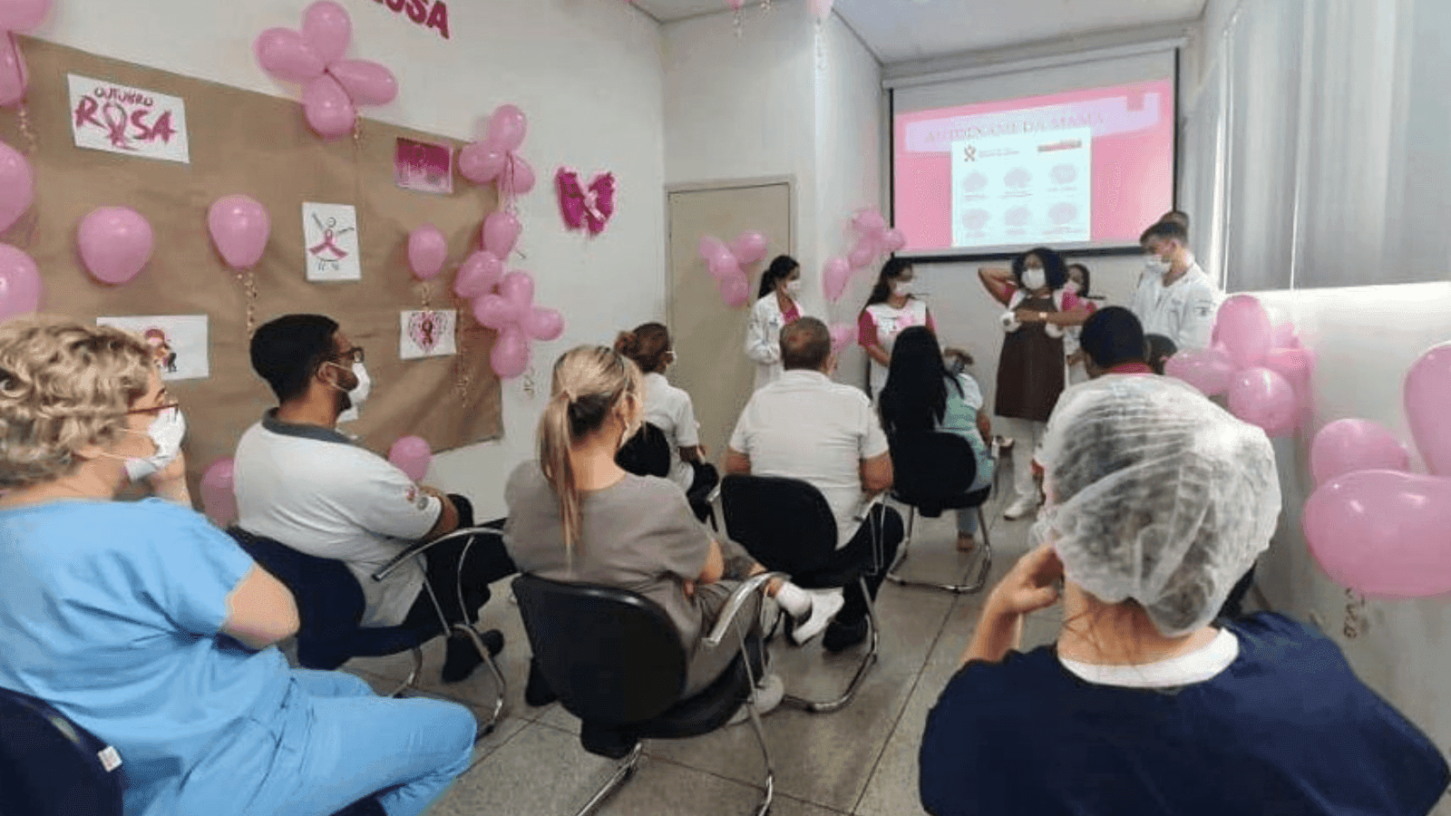 As ações marcam a Campanha Outubro Rosa 2025