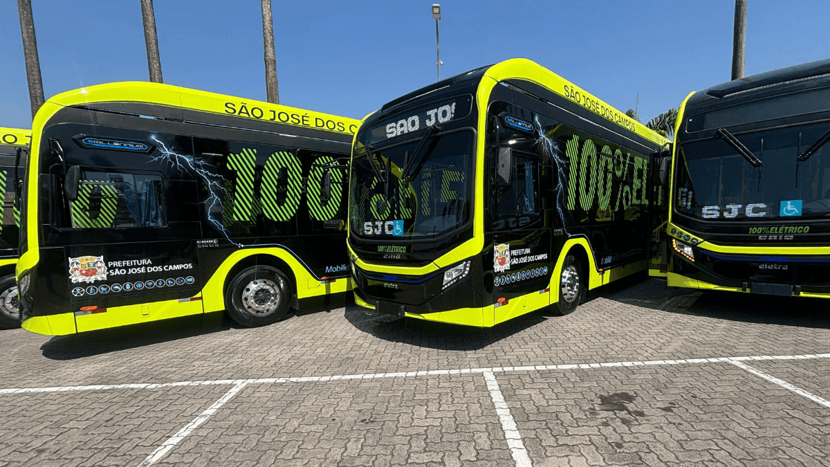 São José recebe primeiros cinco ônibus elétricos da frota dos 400 alugados