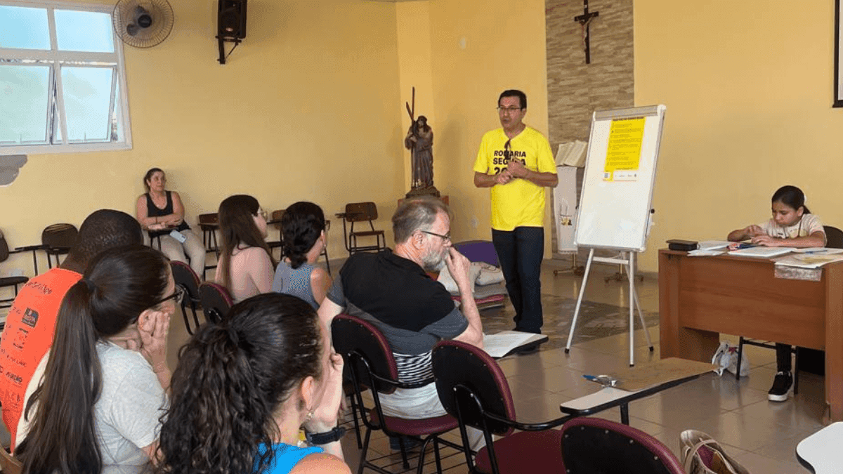 Projeto Romaria Segura 2025 realiza reunião com grupo de romeiros em São José dos Campos