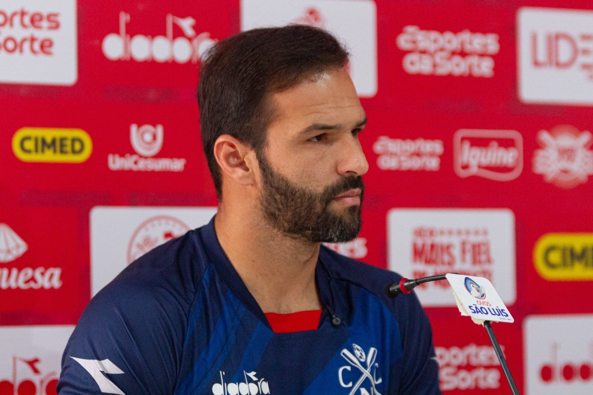 Muriel, goleiro do Náutico e irmão de Alisson, é um dos destaques da Série C