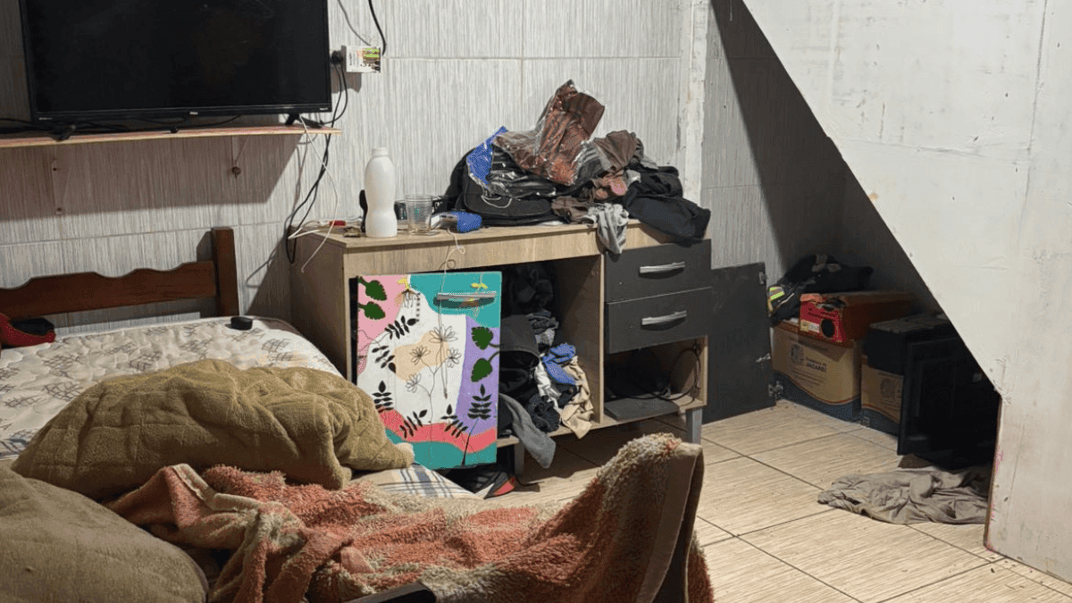 Foto do quarto do investigado preso em Jacareí