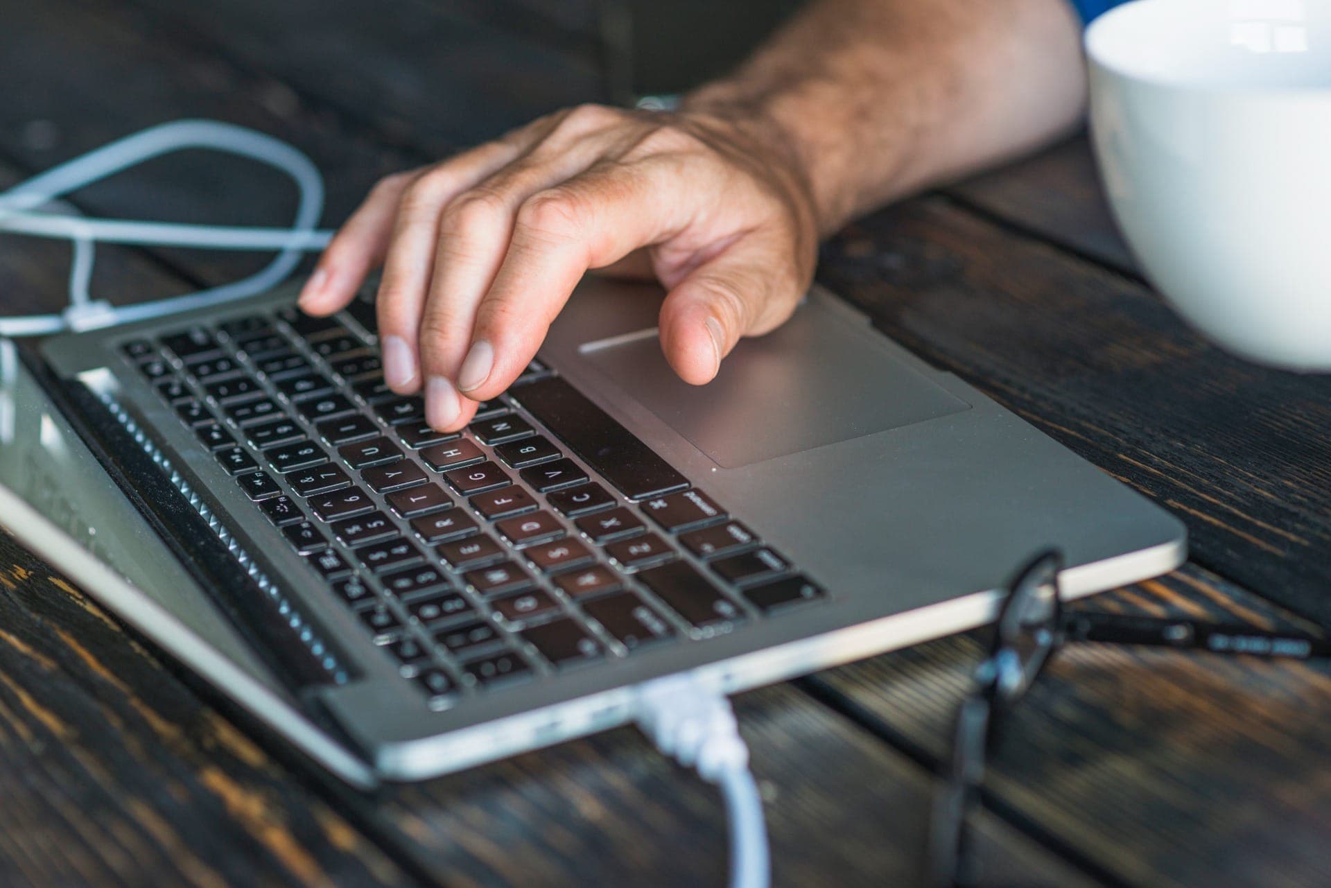 Limpar a memória cache do Chrome corrige erros e melhora o desempenho do navegador