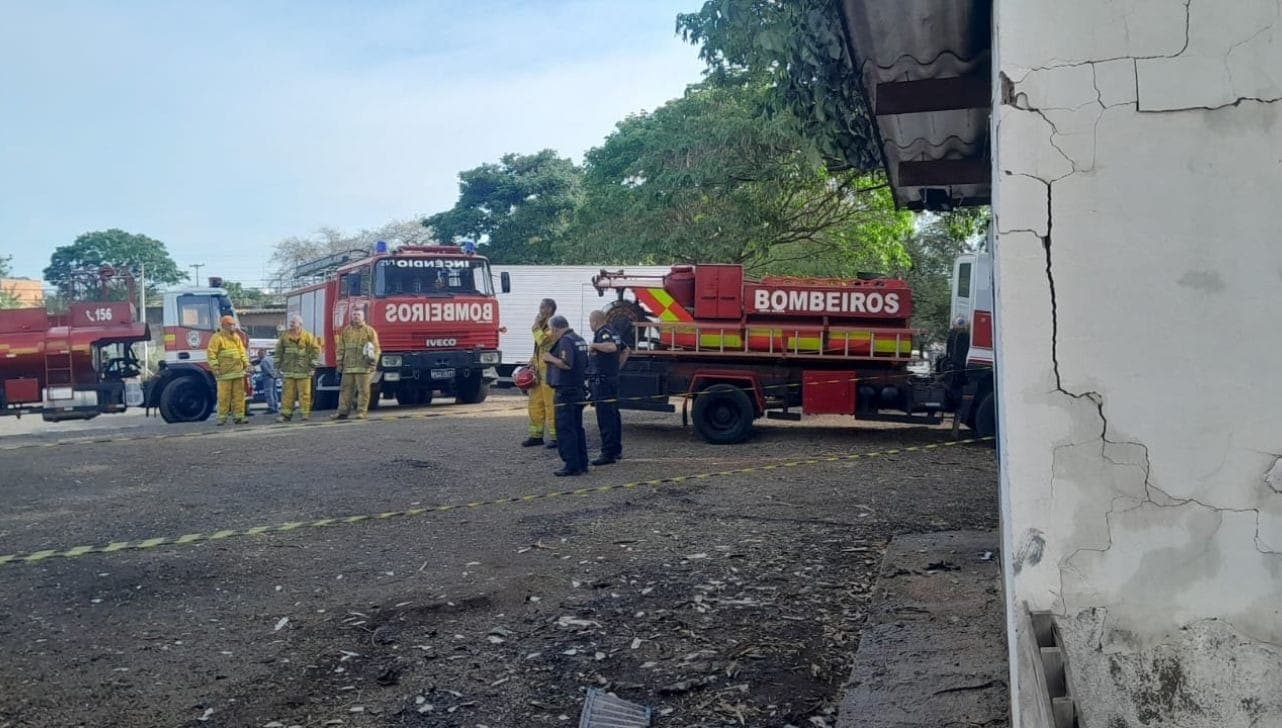 Equipes do Corpo de Bombeiros foram acionadas