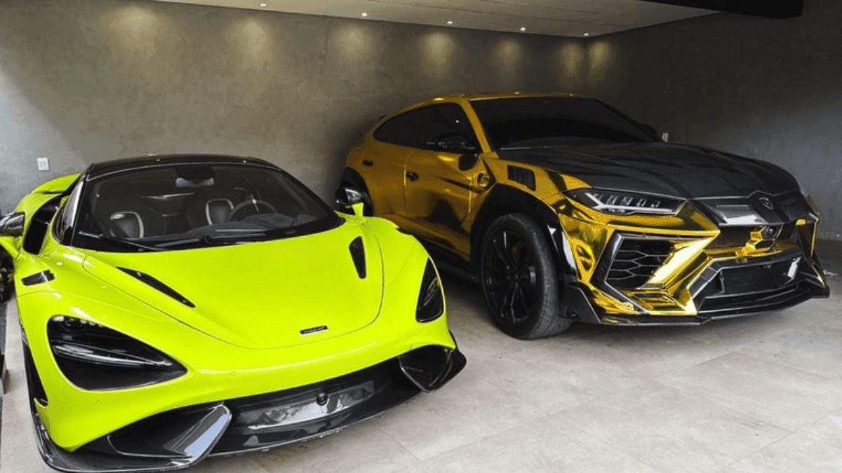 Carros de luxo apreendidos