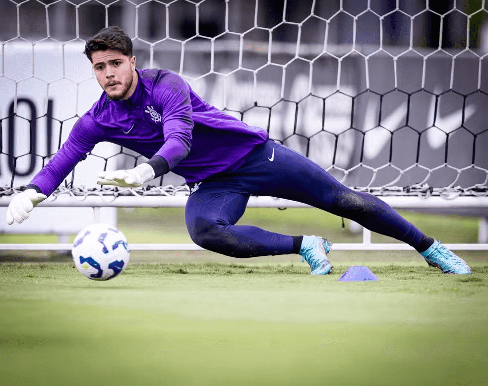 Felipe Longo, goleiro do Corinthians