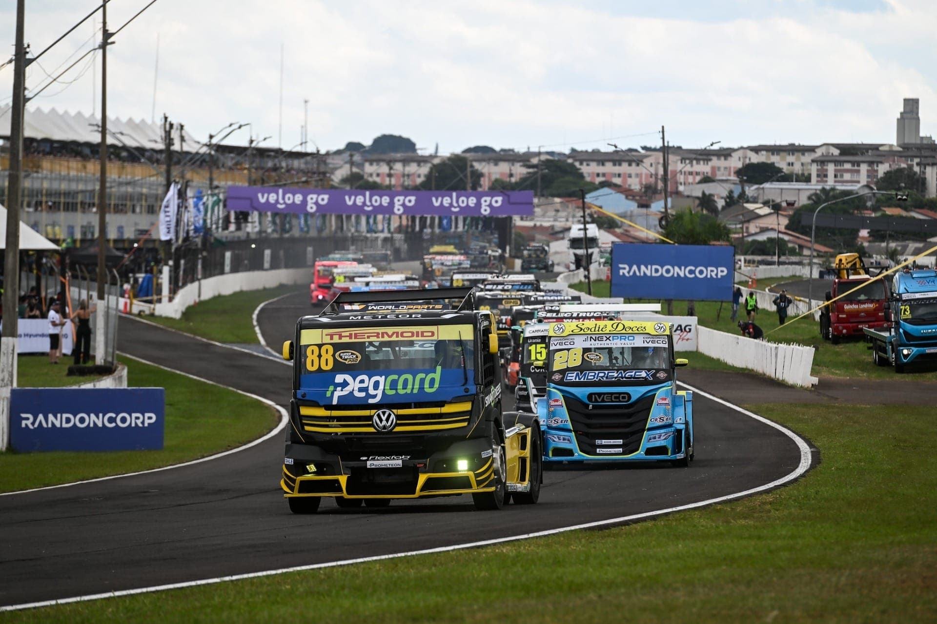 Circuito técnico dificulta ultrapassagens e pode elevar temperaturas do sistema de frenagem