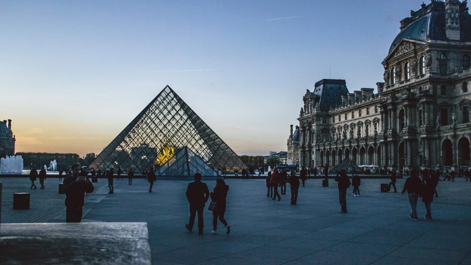 Louvre, em Paris