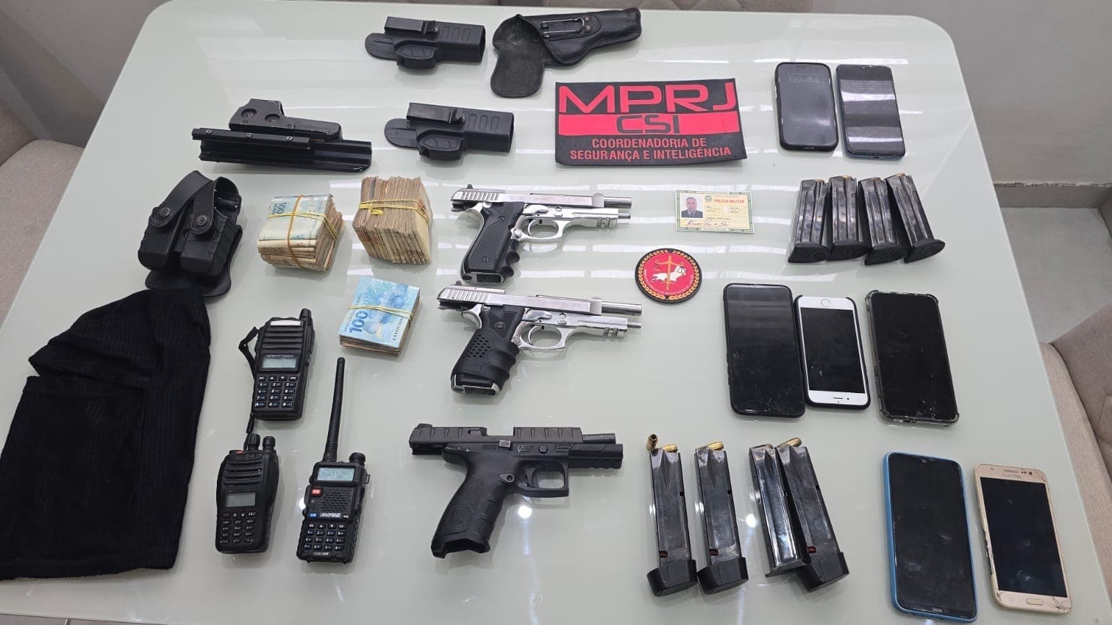 Itens apreendidos pela policia