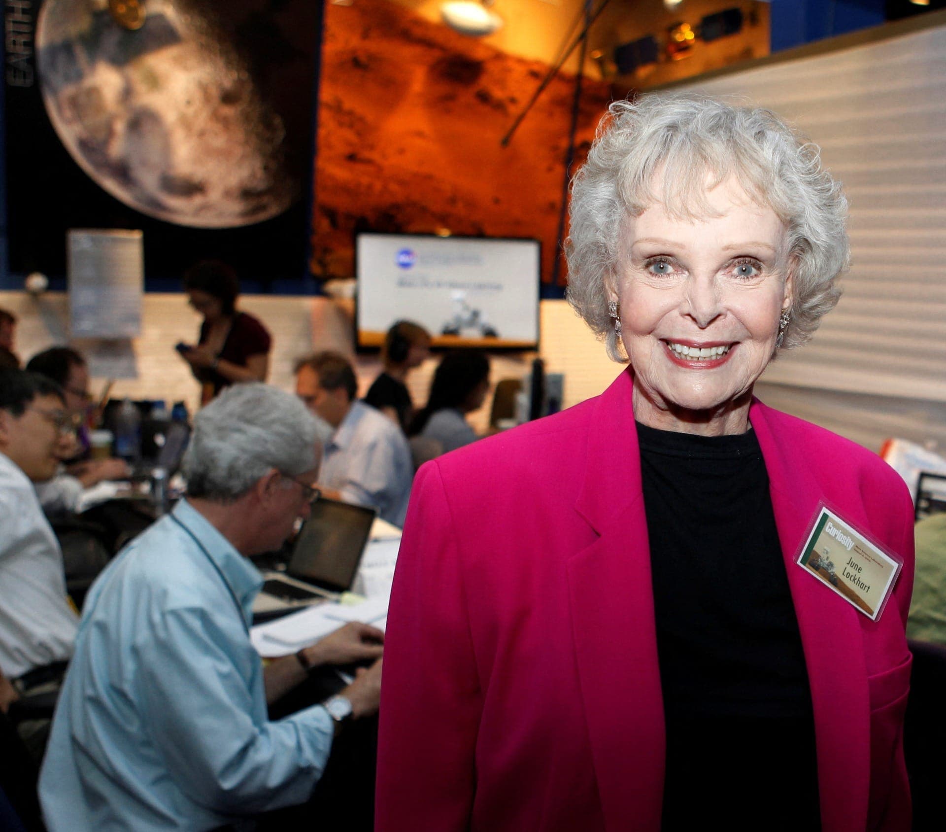 Morre June Lockhart, atriz de 'Lassie', aos 100 anos