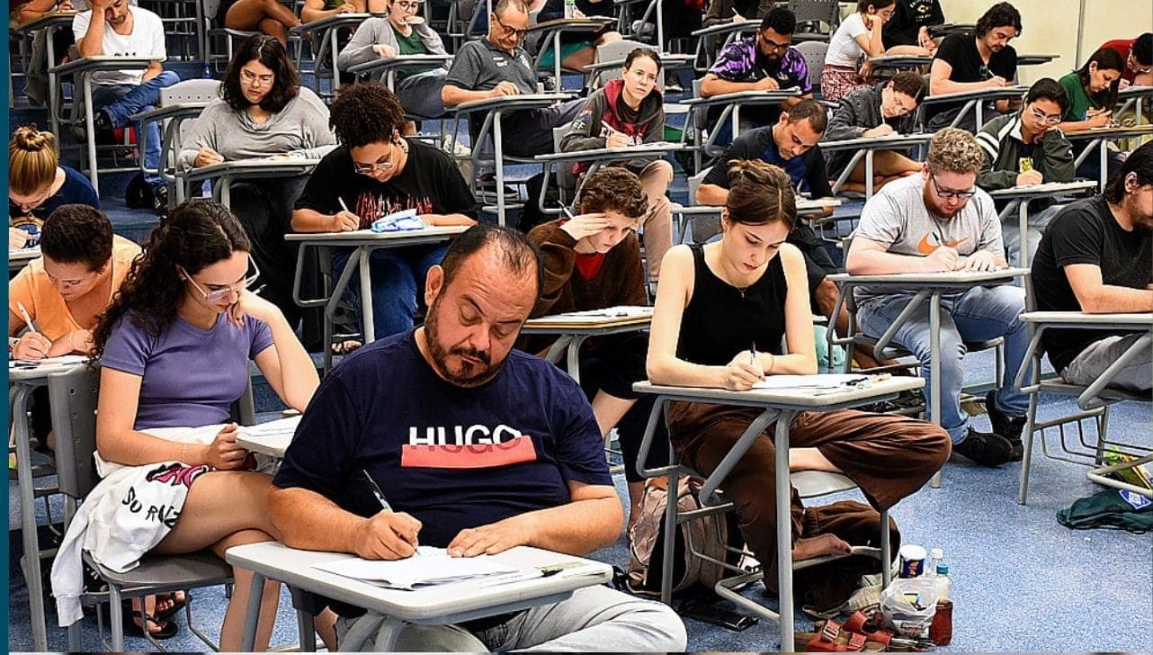 Provas começam às 9 horas
