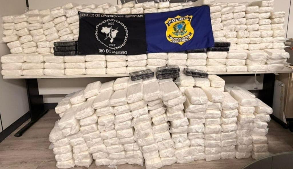PRF apreendeu 815 kg de cocaína