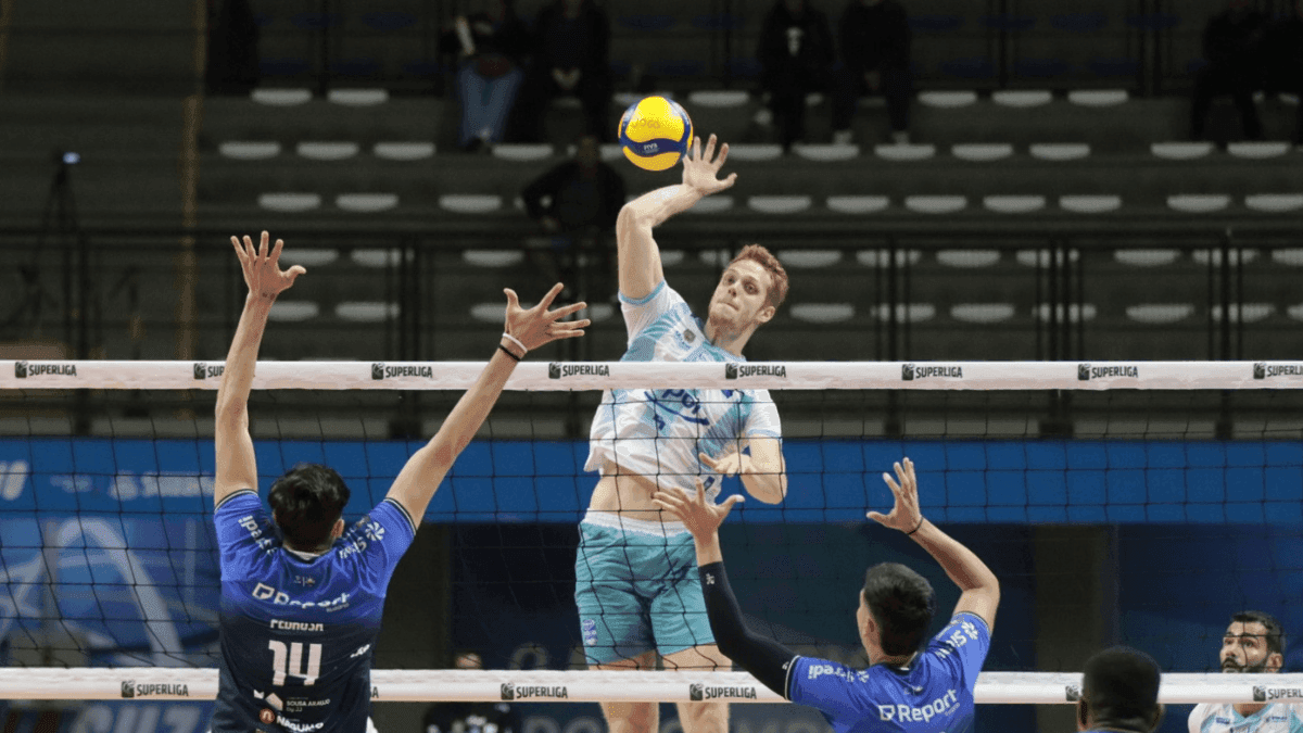 Vôlei São José enfrenta o Praia Clube pela segunda rodada da Superliga