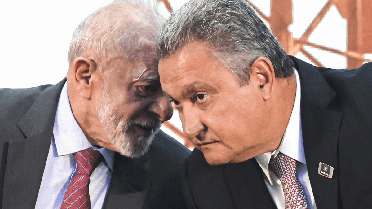 Presidente Luiz Inácio Lula da Silva conversa com ministro da Casa Civil, Rui Costa 