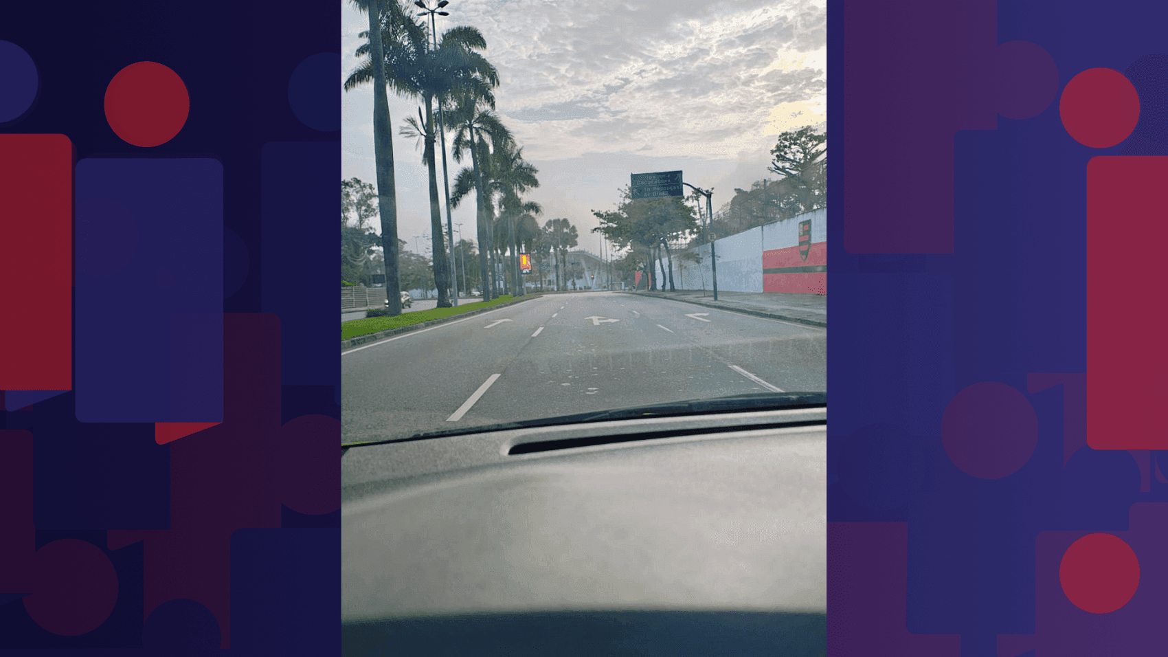 Rua Mario Ribeiro na zona sul do Rio vazia  