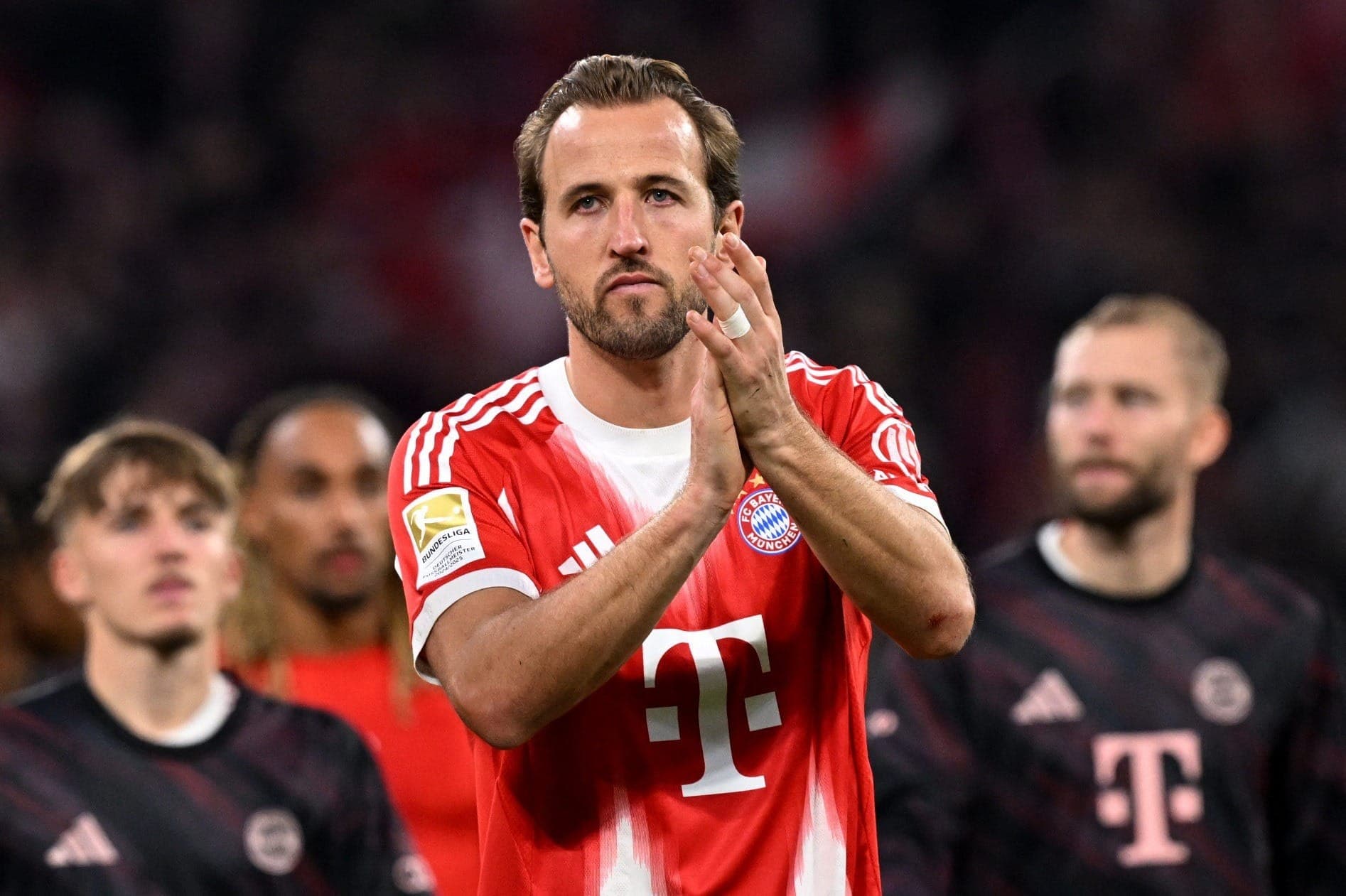 Harry Kane comemora vitória do Bayern