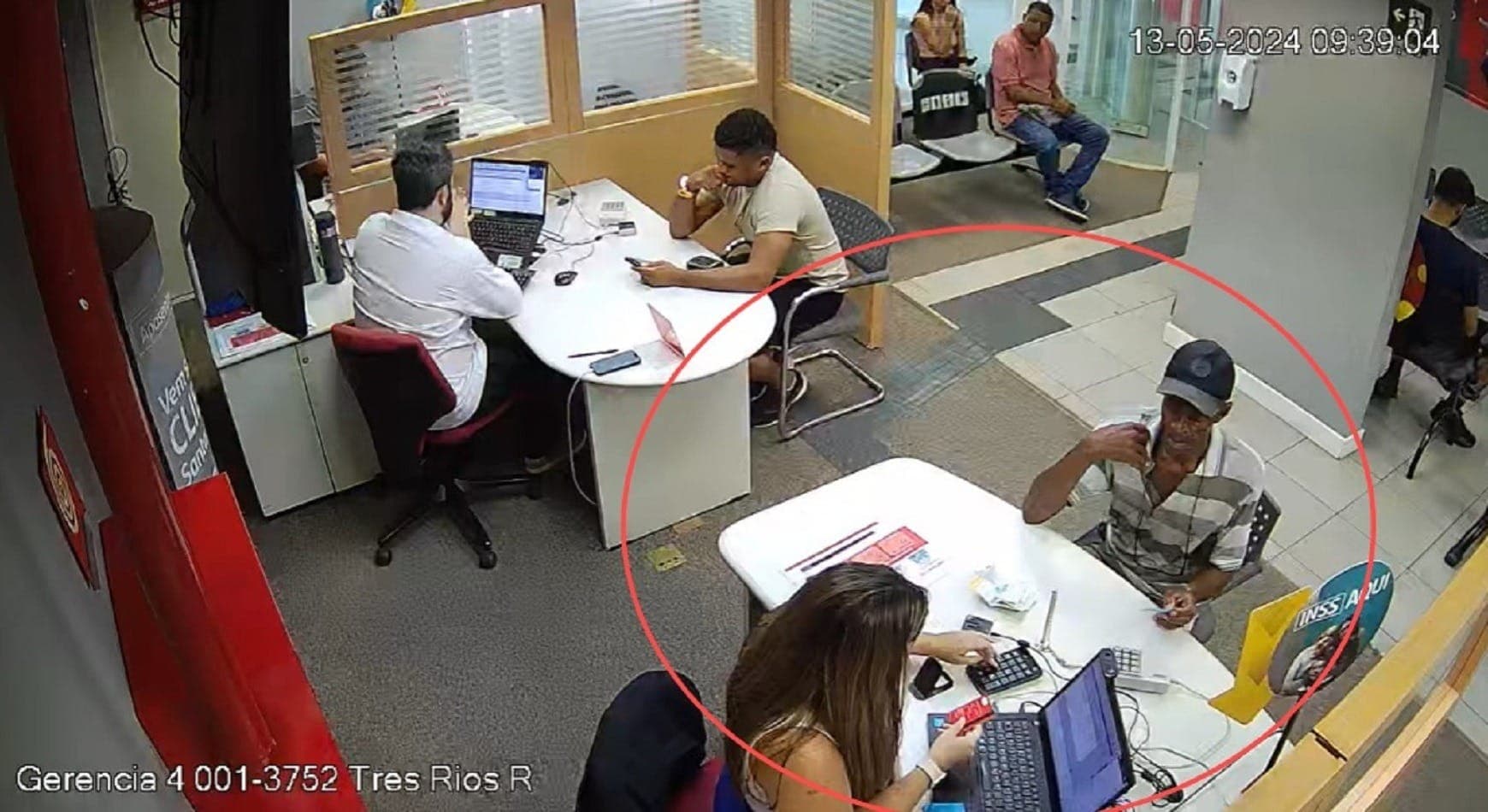 Câmera de segurança flagrou o crime 