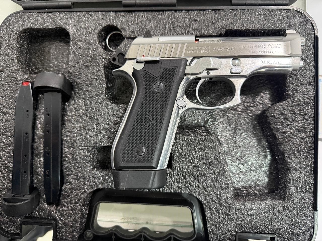 Pistola apreendida em operação